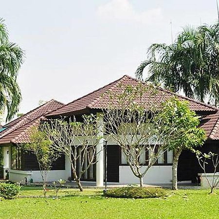 Pattaya Country Club & Resort Ban Pong  Bagian luar foto